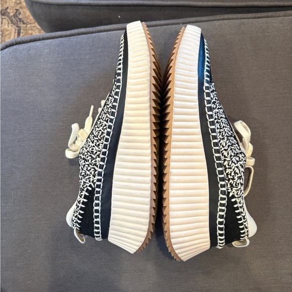 Dolce Vita Women’s Dolen Sneakers Black & White Woven Platform Size 8.5 - Picture 7 of 12